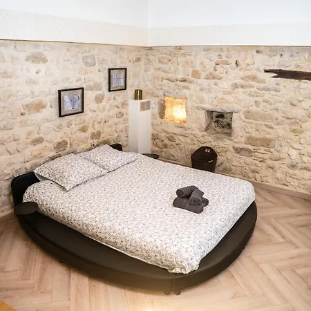 La Love Du Belvedere * Sauzet (Gard)